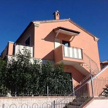 S06 Nuovo Bilocale Con Giardino E Garage